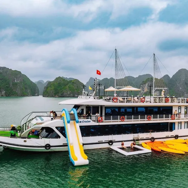 Tour Vịnh Lan Hạ 1 Ngày Từ Hà nội