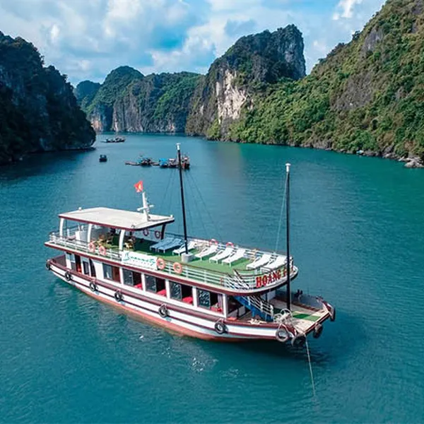 Lan Ha Bay - Viet Hai Village - Cat Ba National Park Tour