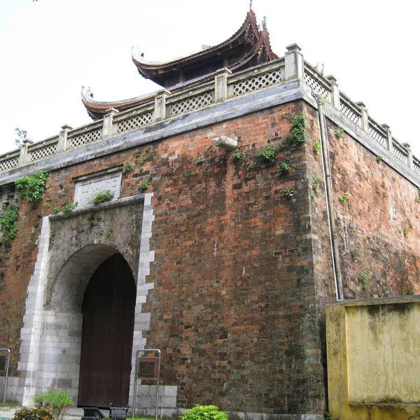 Hanoi Motorbike Food Tour
