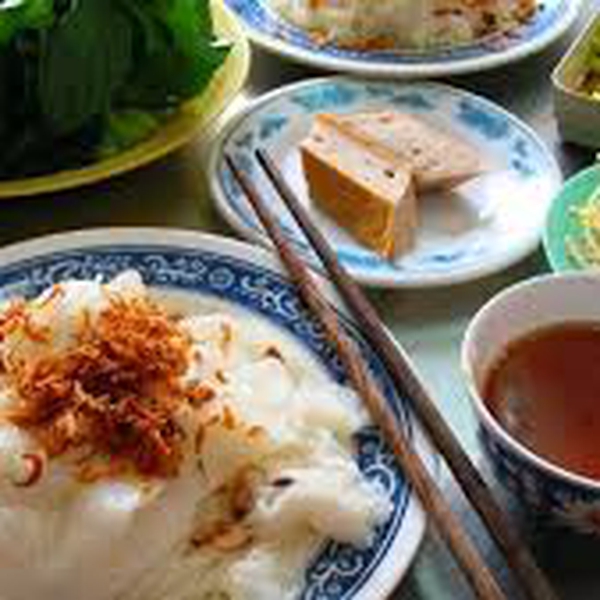 Old quarter street food tour by walking