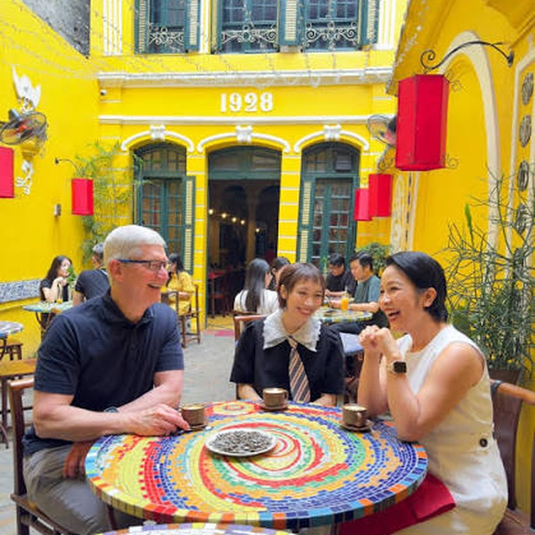Hanoi Street Food Tour & Egg Coffee Class (3.5 Hours Walking Tour)