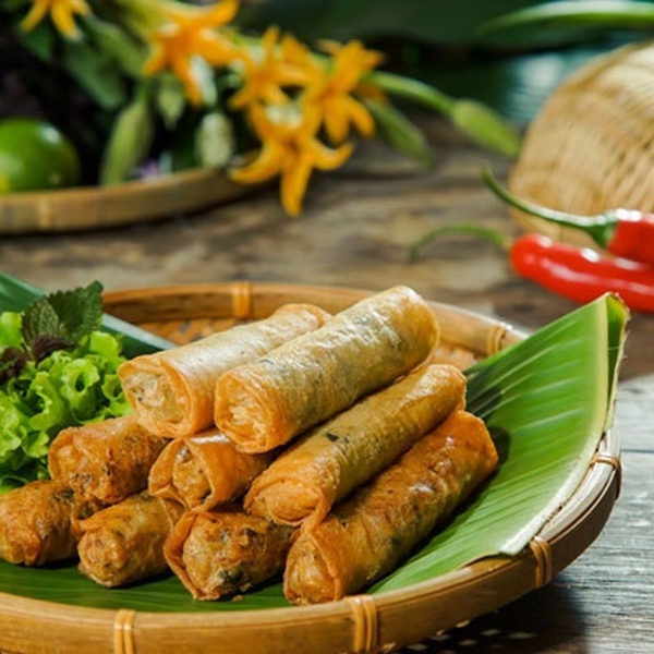 Hanoi Street Food Tour & Egg Coffee Class (3.5 Hours Walking Tour)