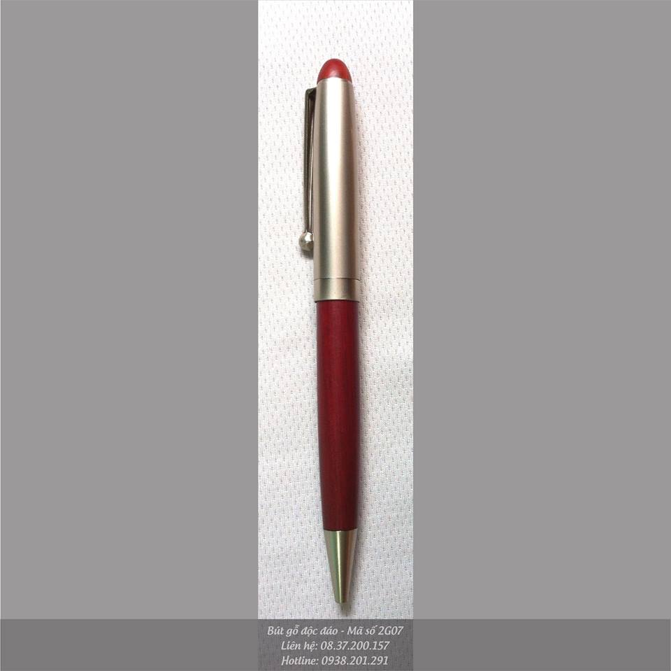 Bút gỗ đẹp khắc tên khắc logo công ty làm quà tặng Bút gỗ đẹp khắc tên khắc logo công ty làm quà tặng