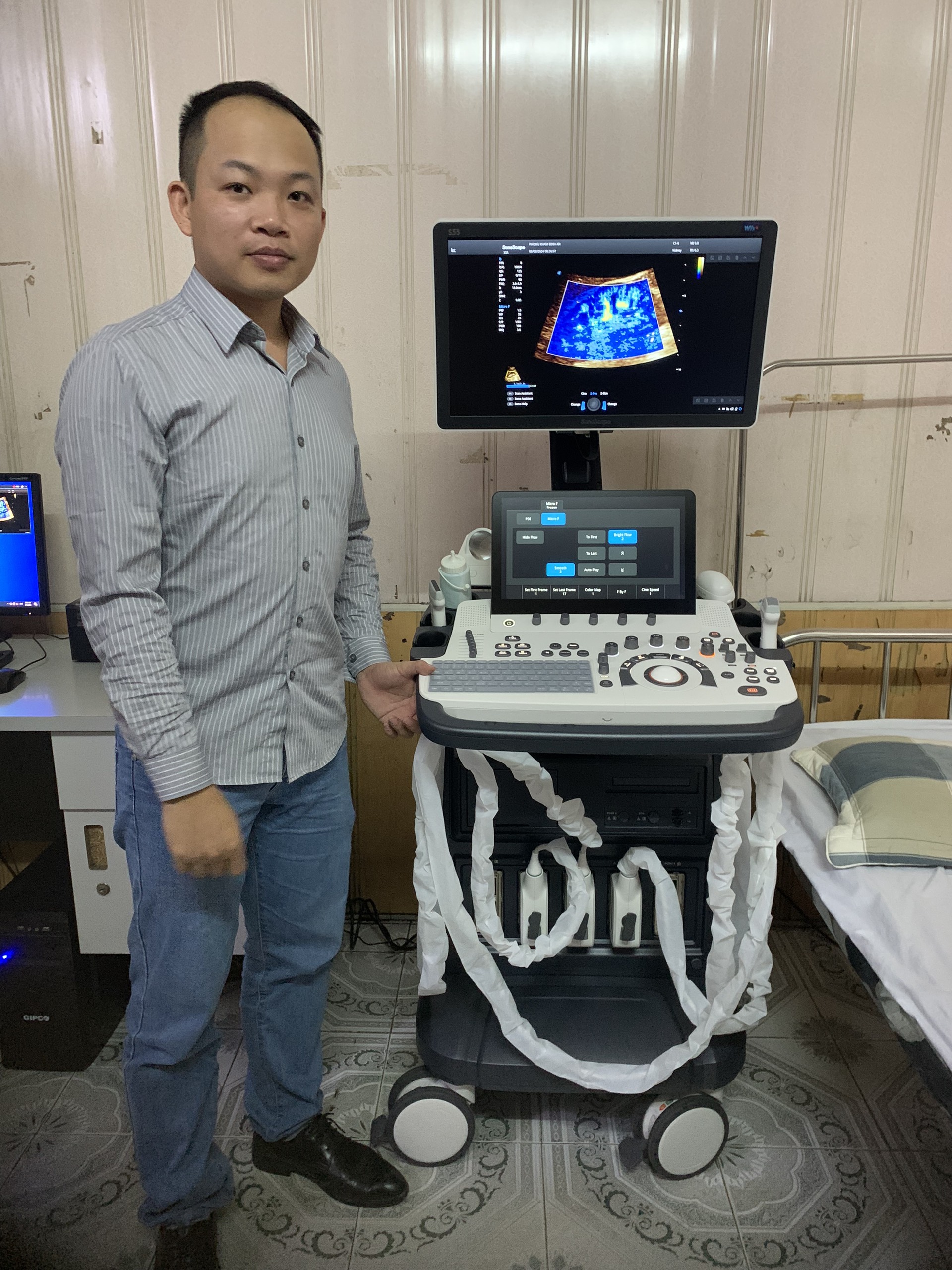 Máy siêu âm SonoScape S55 Máy siêu âm SonoScape S55
