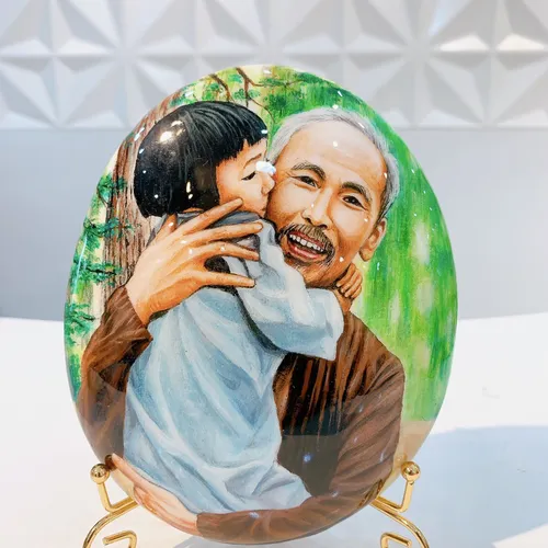 BÁC HỒ VÀ CHÁU BÉ
