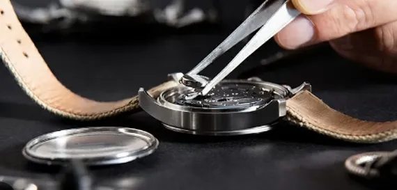 THAY PIN ĐỒNG HỒ FESTINA