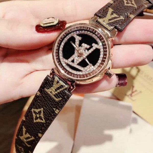 Thay Kính Đồng Hồ LOUIS VUITTON Uy Tín TPHCM - Lấy Liền Giá Tốt