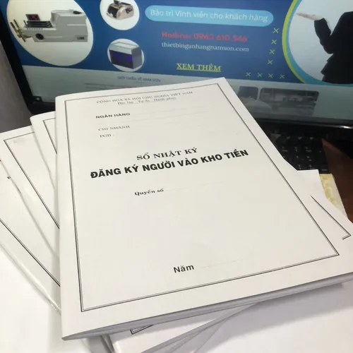 Sổ nhật ký đăng ký người vào kho tiền