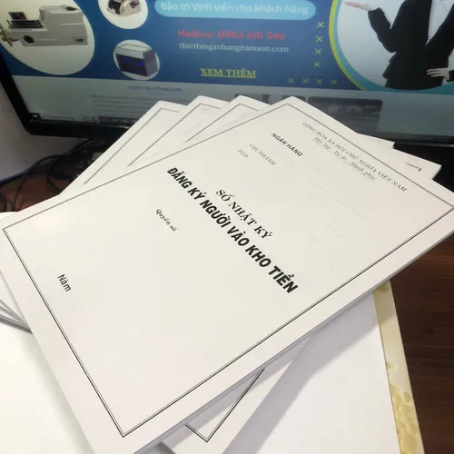 Sổ nhật ký đăng ký người vào kho tiền