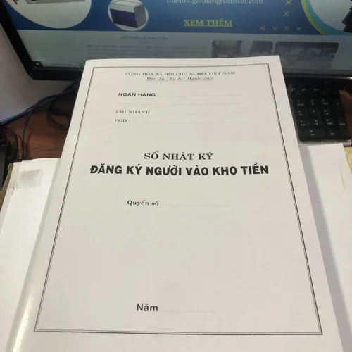 Sổ nhật ký đăng ký người vào kho tiền