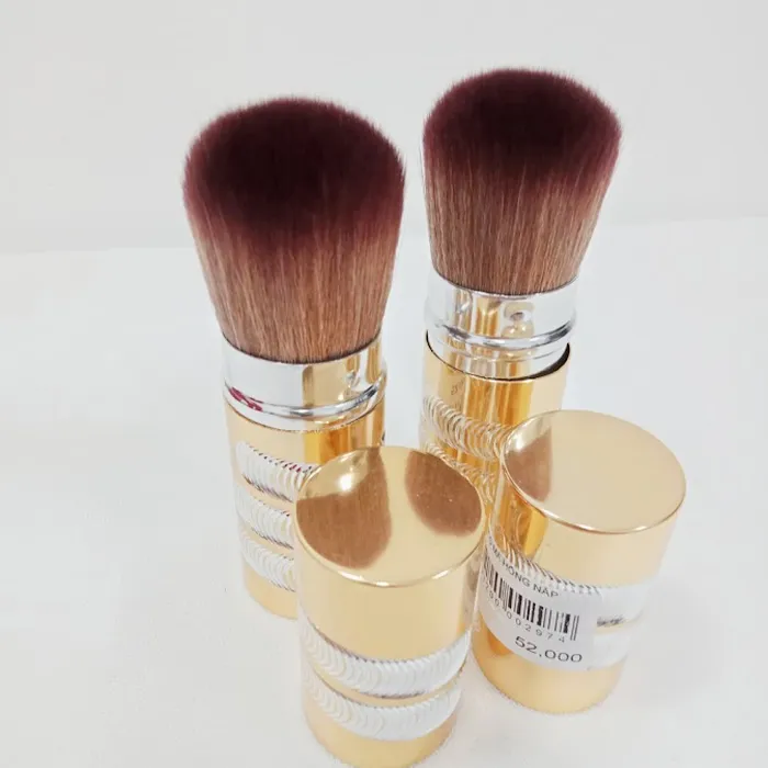 Cọ má hồng nắp