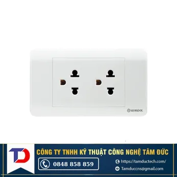 Ổ cắm 2 3 chấu Vanlock