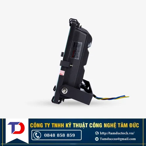 Đèn LED pha CP06L/30W-3000K ( Vàng) - Rạng Đông