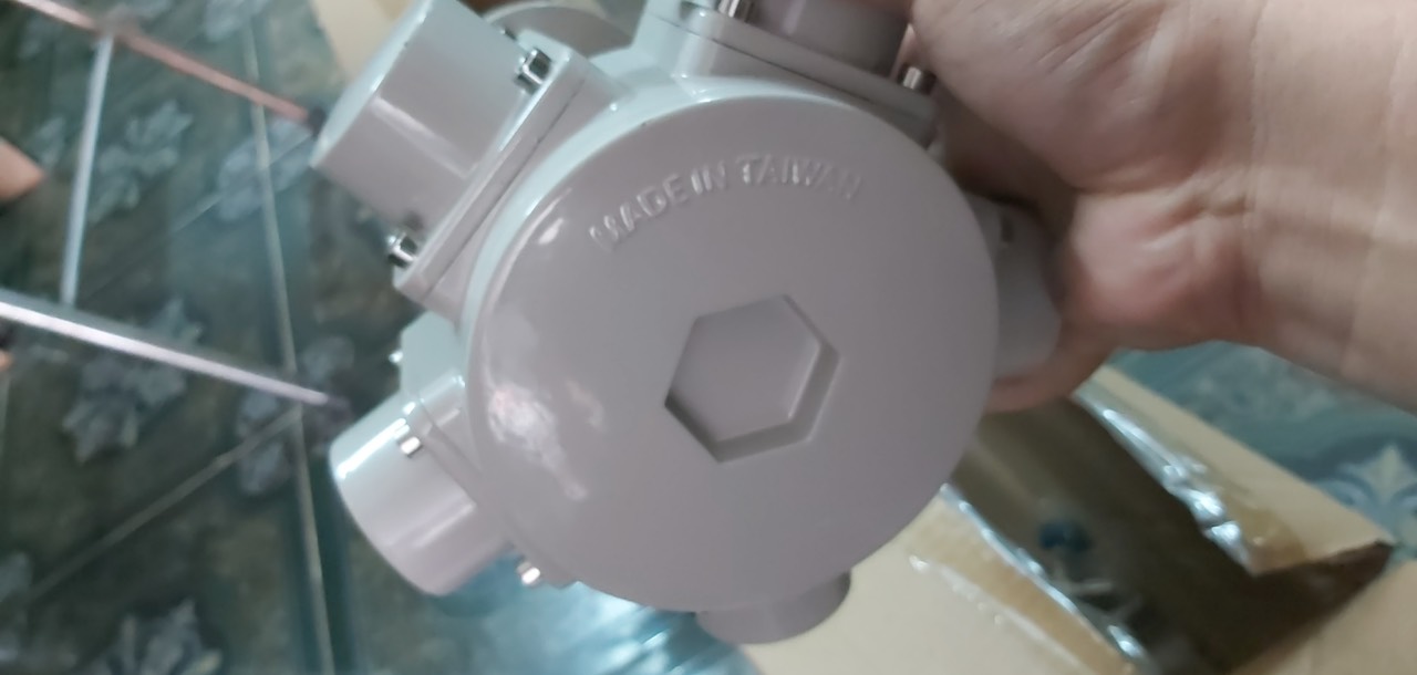 Máy khuấy sơn dùng hơi MBP 5 piston 002