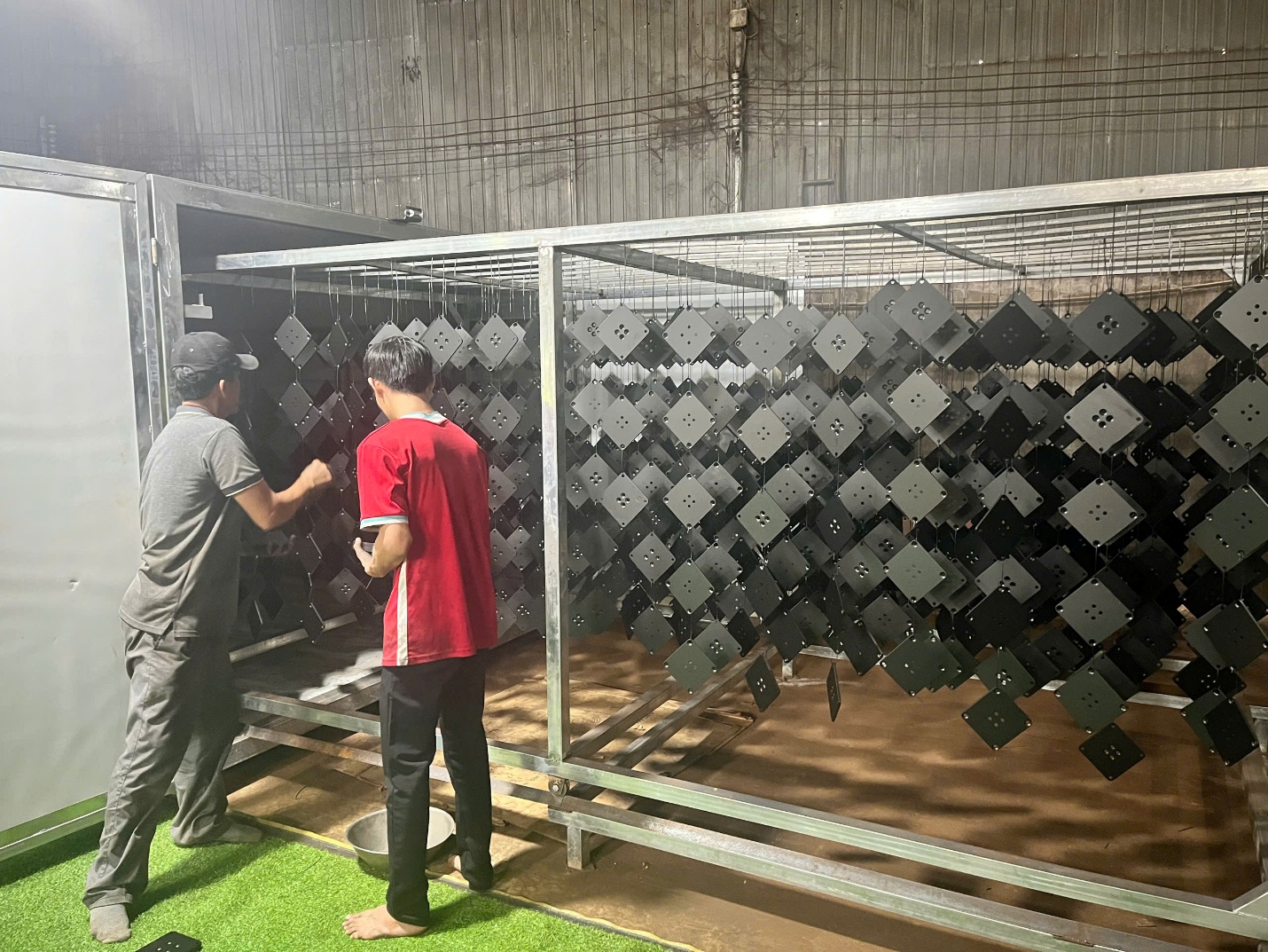 Giá dây chuyền sơn tĩnh điện