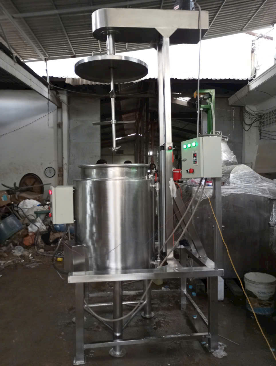 Giá máy khuấy trộn hóa chất