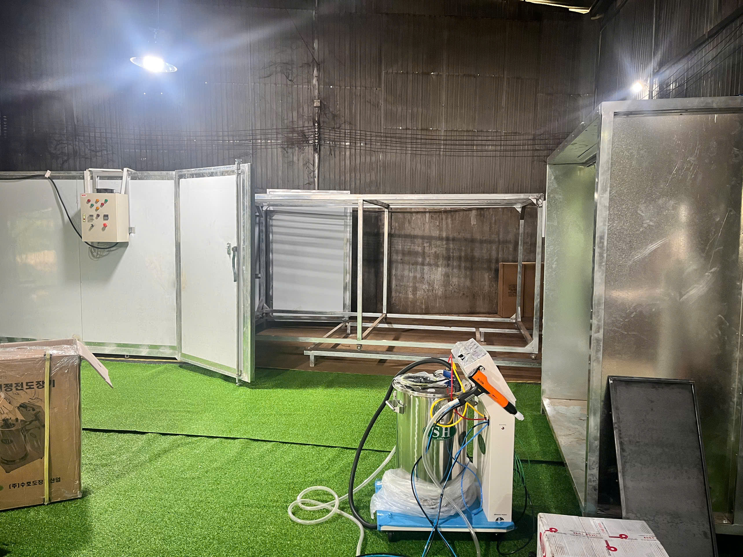 Lắp đặt dây chuyền sơn tĩnh điện