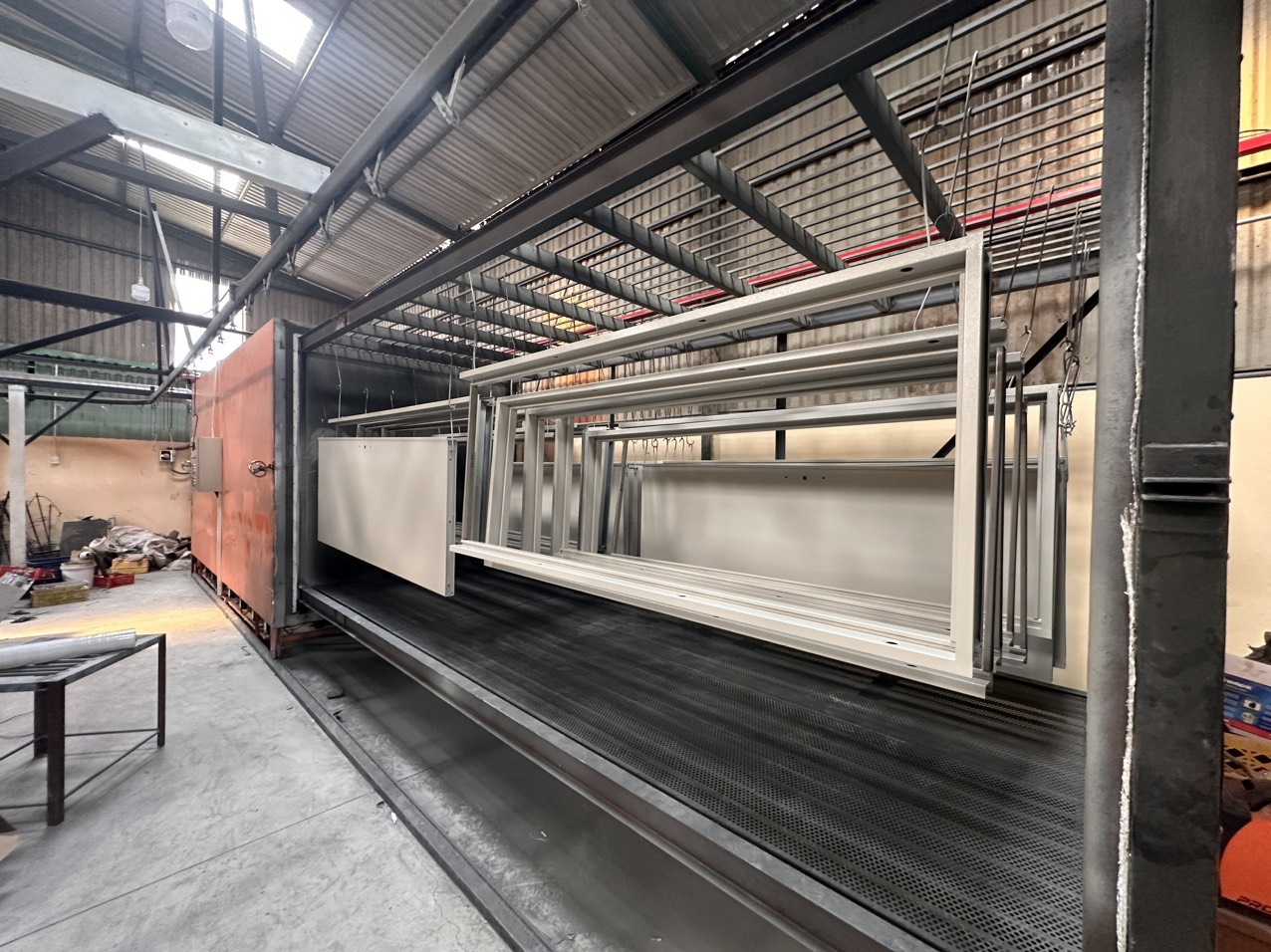 Lắp đặt dây chuyền sơn tĩnh điện