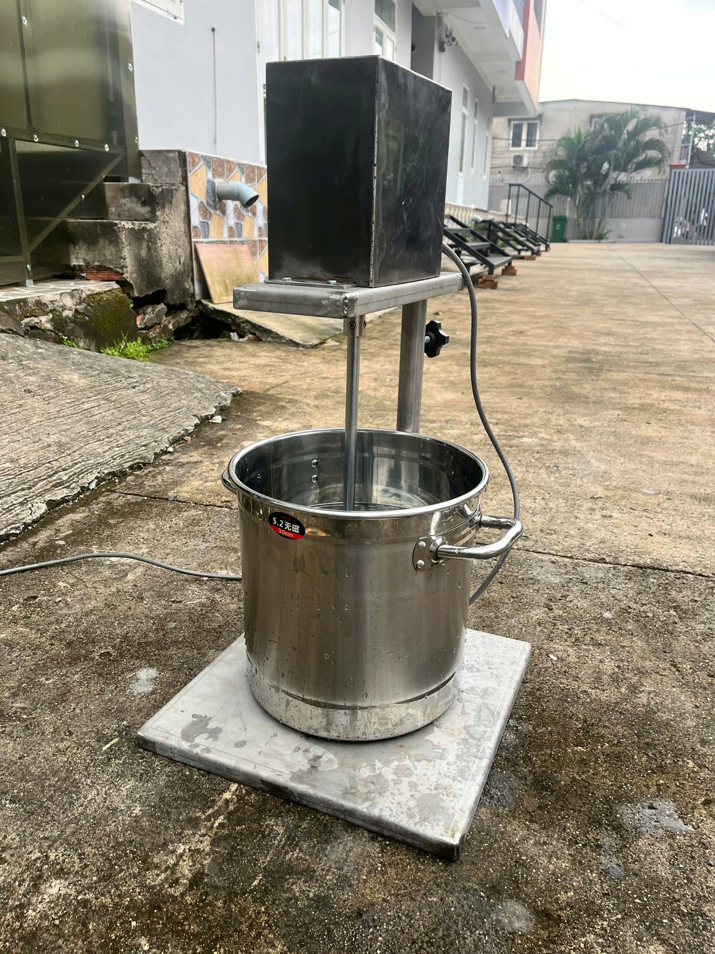 máy khuấy mỹ phẩm