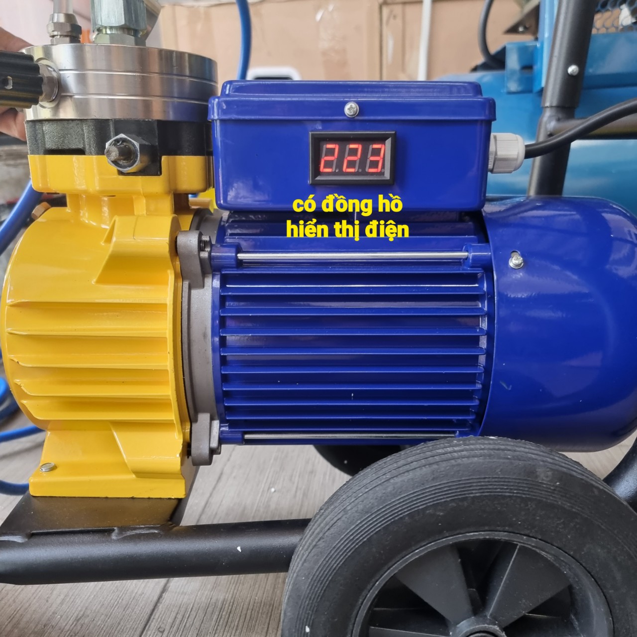 máy phun sơn dầu