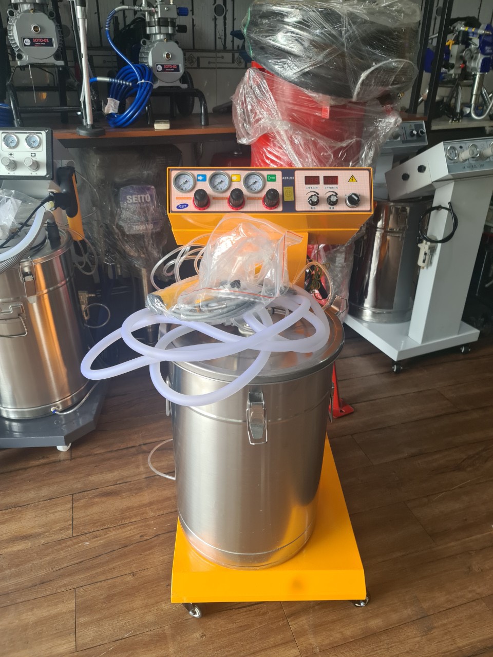 Máy phun sơn sắt