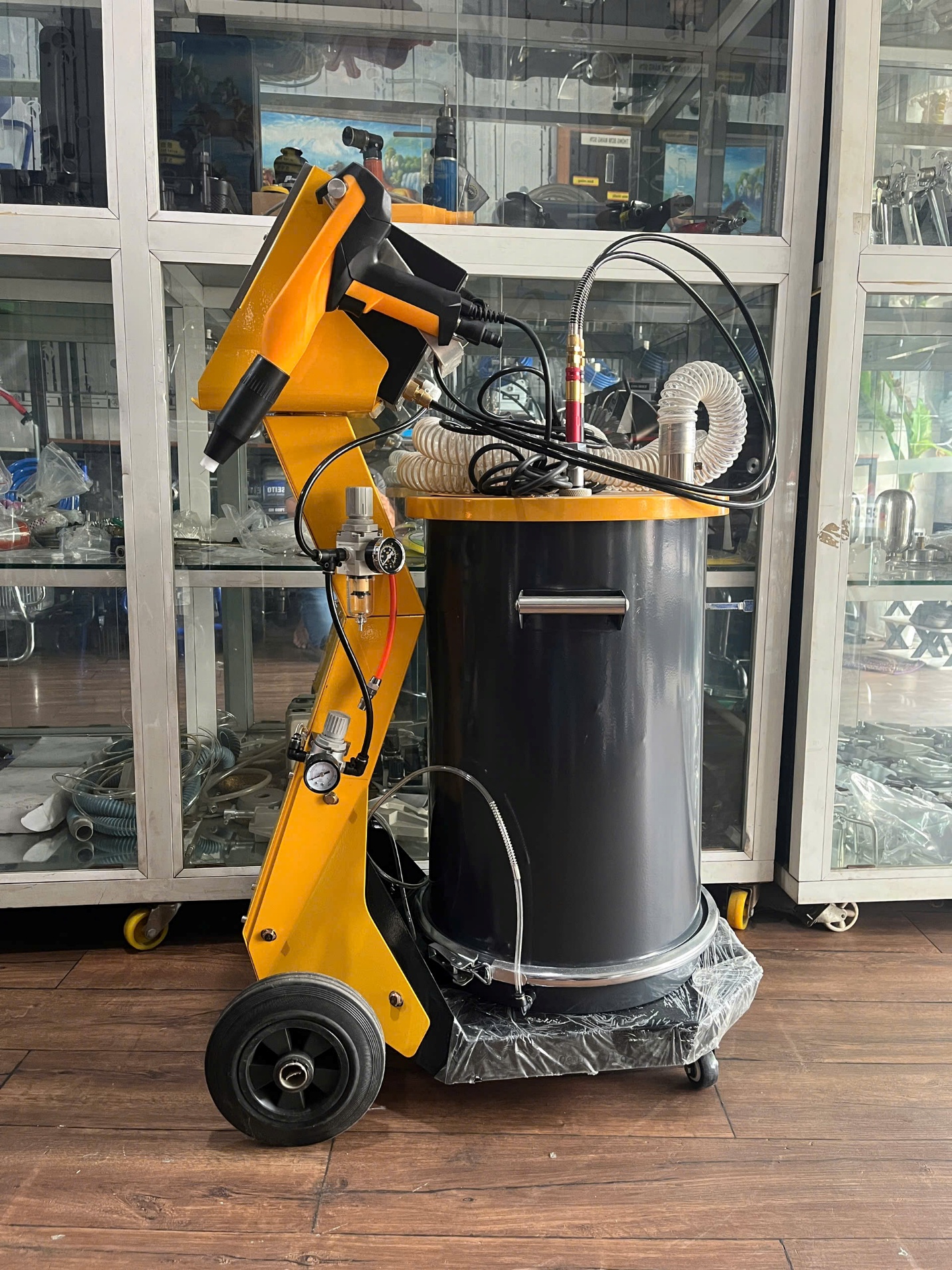 Thiết bị phun sơn tĩnh điện