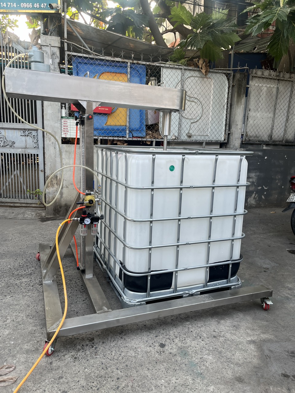 Công dụng của Máy khuấy hoá chất thùng IBC 1000 lit