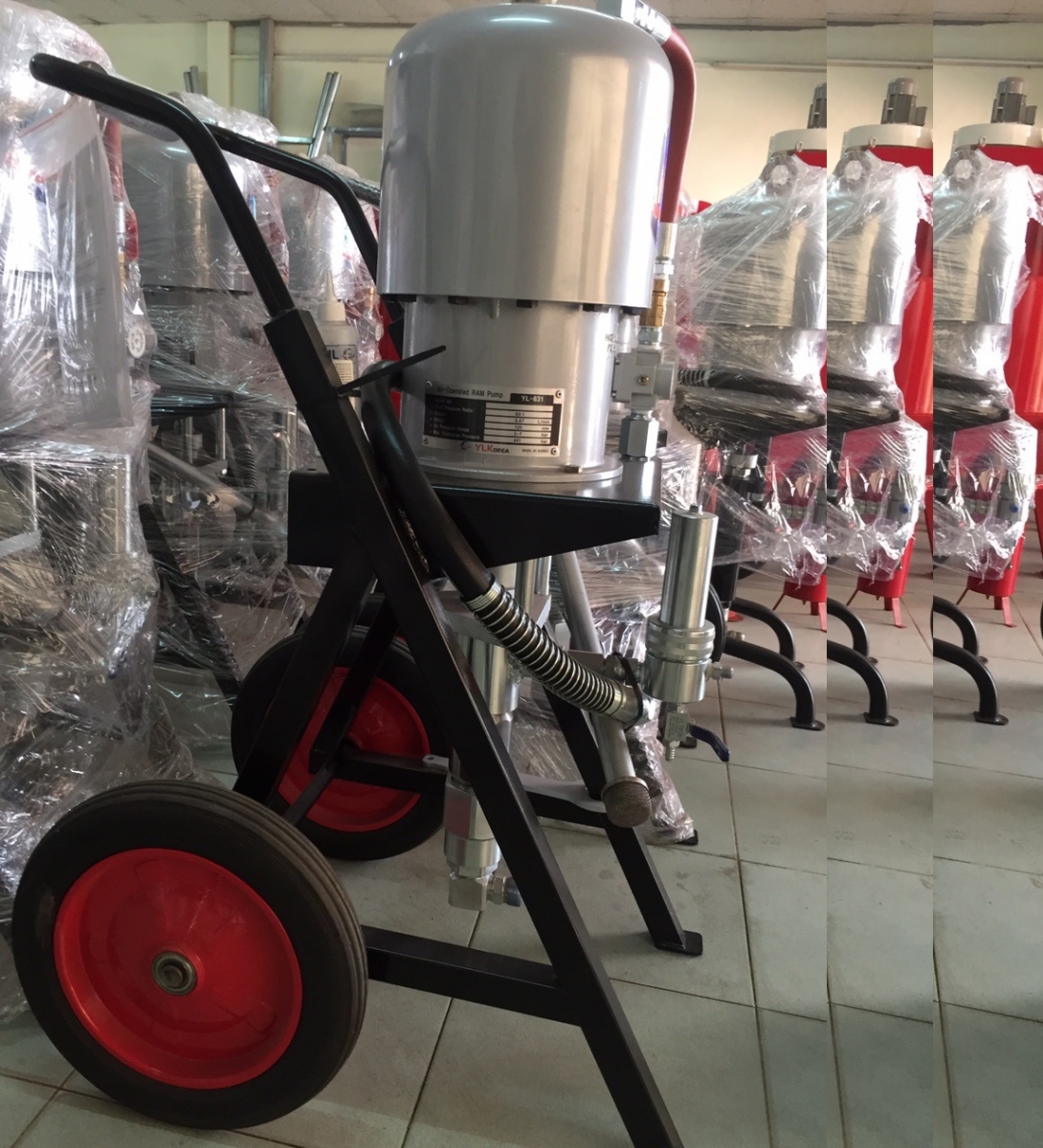 Máy phun sơn dầu Epoxy 63.1 được sử dụng ở quy mô công nghiệp