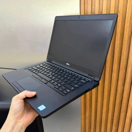 Laptop Doanh Nhân Dell 3490/ i7-8250U/ 8GB/ 256GB