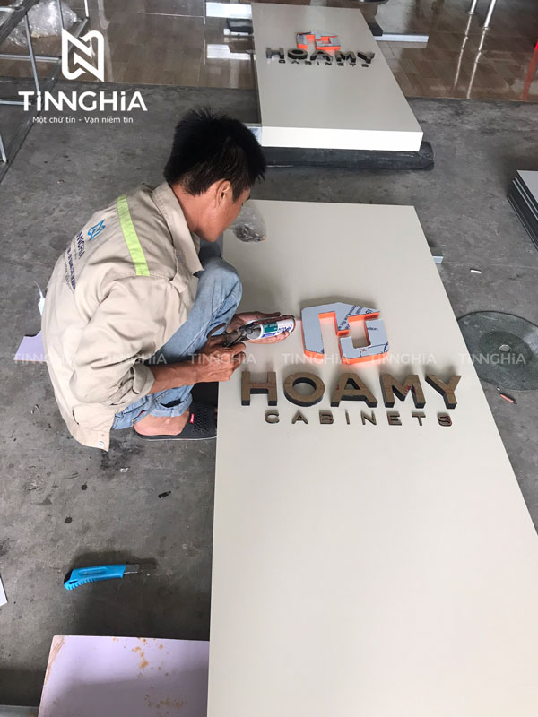 Chỗ Làm Bảng Hiệu TPHCM