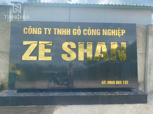 Thi công bảng hiệu chữ nổi inox vàng cho công ty ZE SHAN