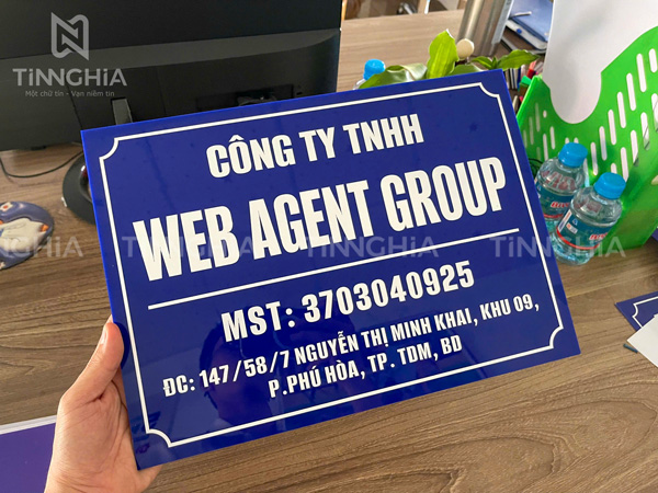 Bảng Hiệu Mica TPHCM Bình Dương Cũ