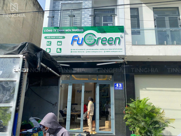 BIỂN ALU GẮN CHỮ NỔI ĐÈN LED SÁNG ĐẸP