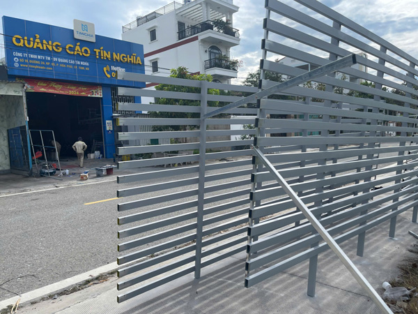 Đặt thi công biển hiệu khung sắt chữ nổi Bình Dương - Quảng cáo Tín Nghĩa