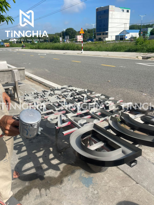 LÀM CHỮ NỔI INOX TÂN UYÊN