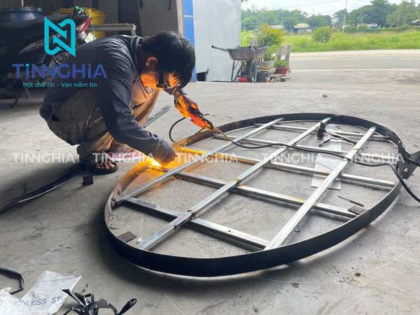 GIA CÔNG CHỮ INOX BÌNH DƯƠNG