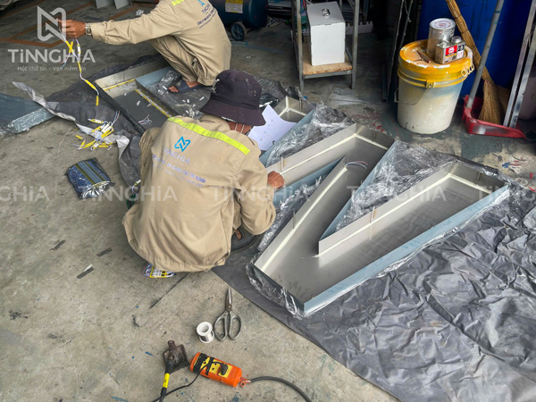 5 Sai Lầm Thường Gặp Khi Làm Bảng Hiệu