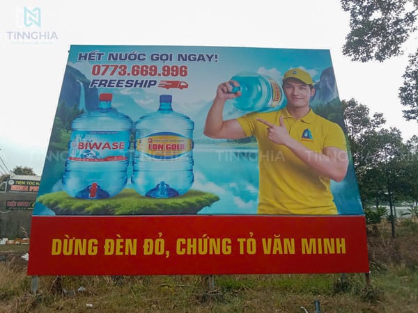 Thi Công Pano Quảng Cáo Ngoài Trời Tại Bình Dương