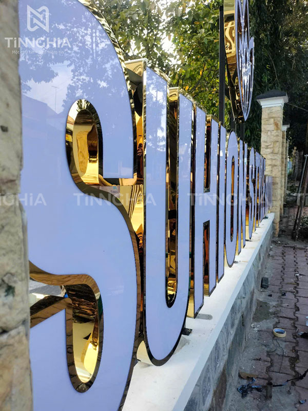 LÀM CHỮ NỔI CHÂN MICA SÁNG ĐÈN THU HÚT