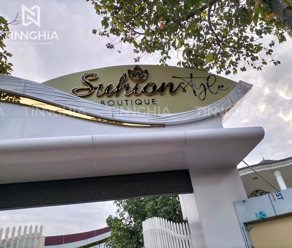 LÀM BẢNG INOX BẾN CÁT