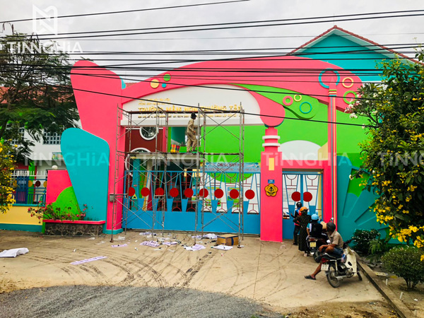 LÀM BẢNG TÊN TRƯỜNG HỌC TÂN UYÊN