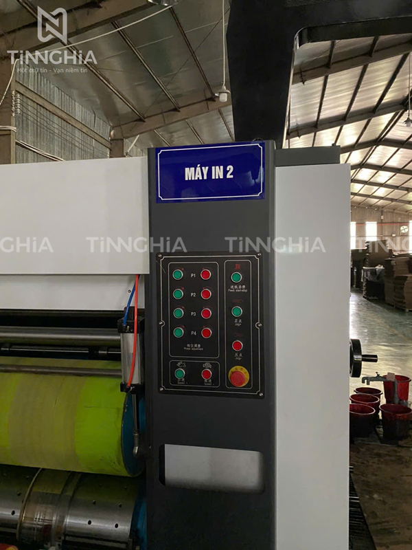 LÀM BIỂN MICA CHỈ DẪN GIÁ RẺ