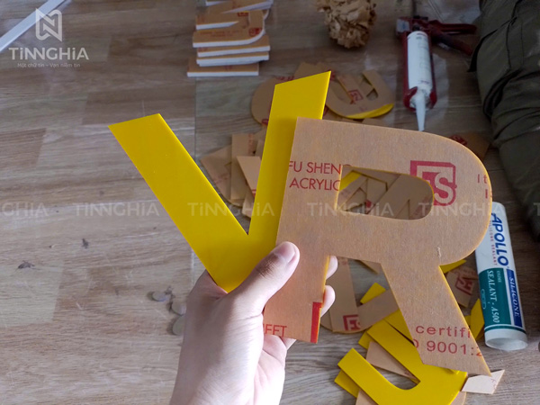 Xưởng Làm Chữ Nổi Bình Dương