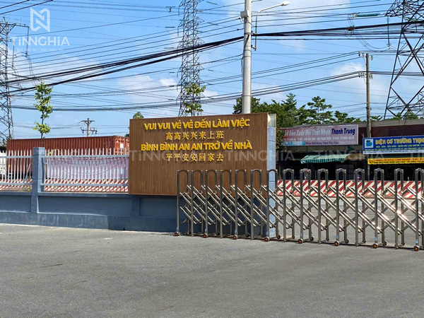 Gia công thi công bảng hiệu chữ nổi mica Bình Dương