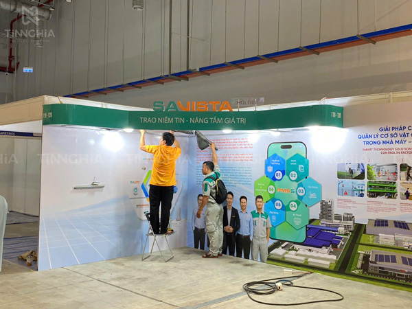 LÀM GIAN HÀNG TRIỂN LÃM TPHCM