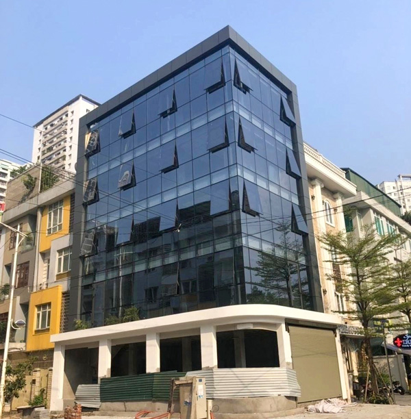 LÀM VÁCH NGĂN NHÔM KÍNH XINGFA BẾN CÁT