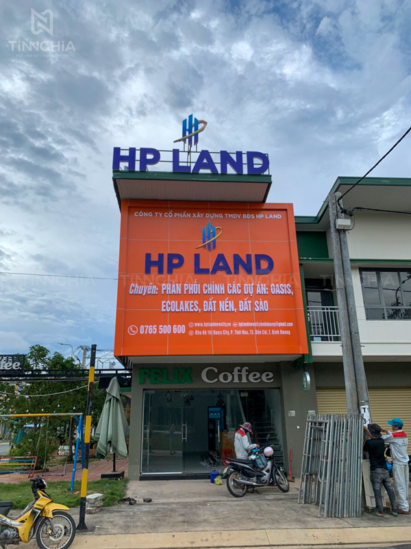 Mặt dựng ốp alu chữ nổi mica quảng cáo