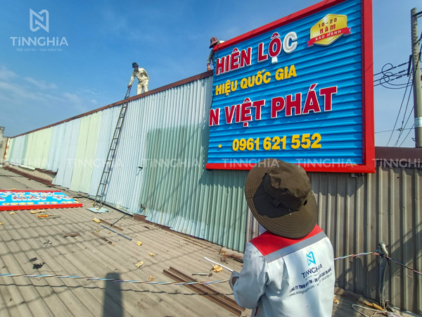 Bảng Hiệu Tôn Sóng Chữ Nổi Đẹp - Bắt Mắt