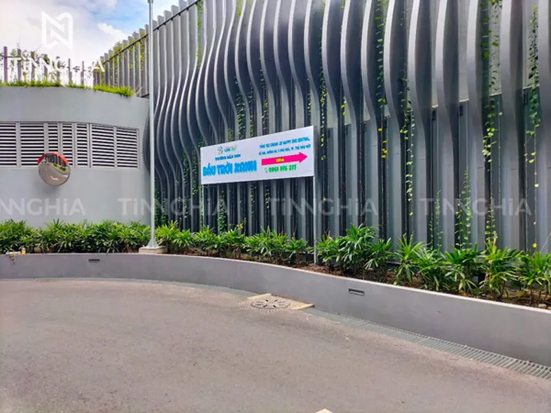 QUẢNG CÁO BẾN CÁT | CHUYÊN LÀM BIỂN HIỆU ALU INOX MICA, BIỂN TÔN
