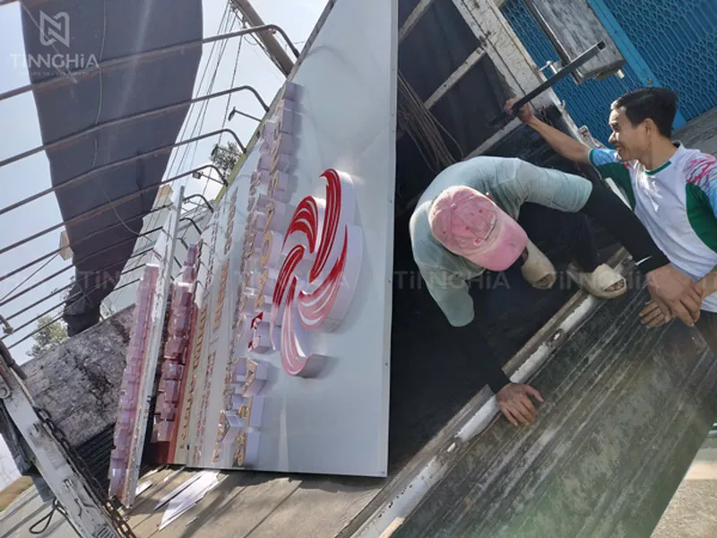 BẢNG HIỆU ALU CHỮ NỔI MICA BÌNH DƯƠNG